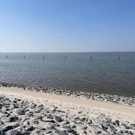 Reuse By Interhome Ferienhaus